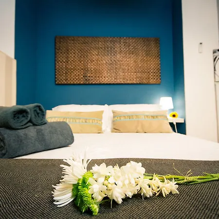 Holidays 2 Otel Málaga