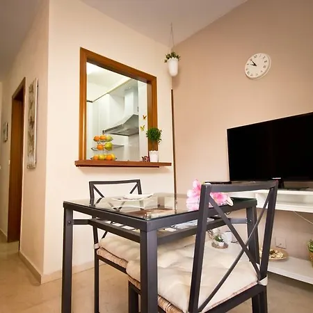 Otel Holidays 2