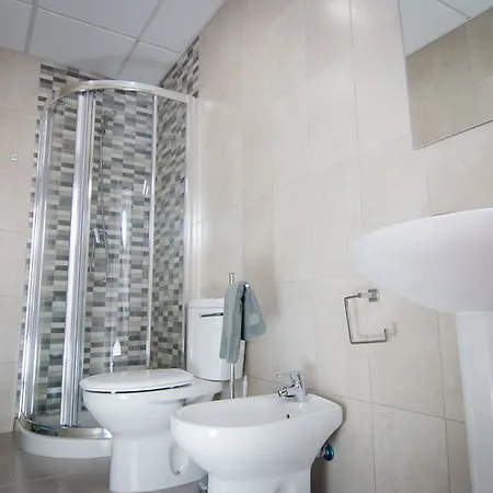 Otel Holidays 2