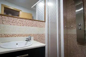 Holidays 2 Otel 4*
