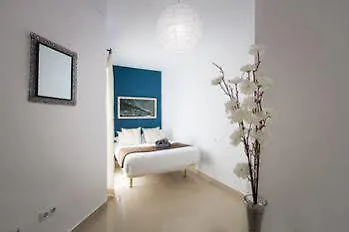 Holidays 2 Otel 4*
