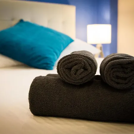 Holidays 2 Otel